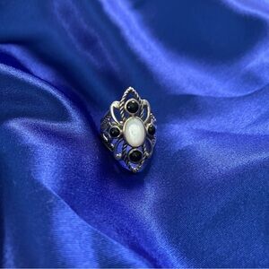 Elegant 925 Sterling Silver Black and White Stone Ring